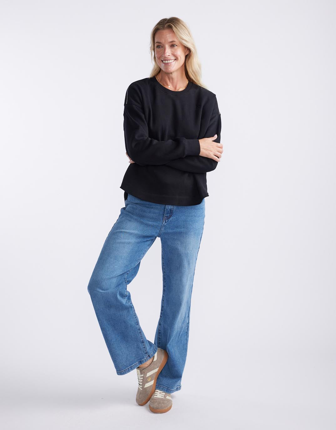 Monogram Fleece Scoop Hem Sweat - Black