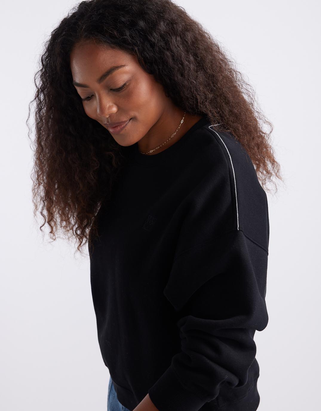 The Monogram Lounger Fleece Crew - Black
